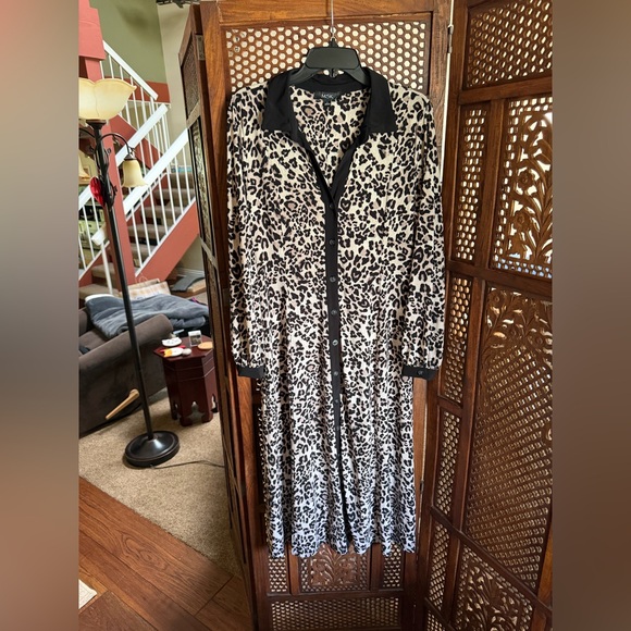 MSK Dresses & Skirts - MSK Black and White Leopard-Print Button-Front Maxi Dress